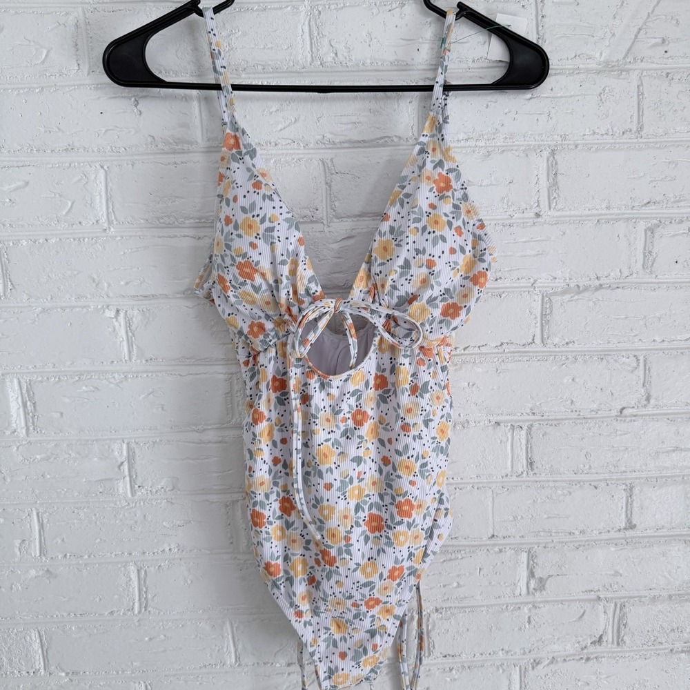 Floral One Piece Swimsuit SHEIN Size‎ Medium